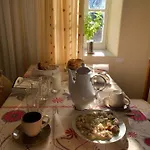 Lori's Traditional House Гостевой дом *