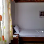 Lori's Traditional House Гостевой дом Гирокастра