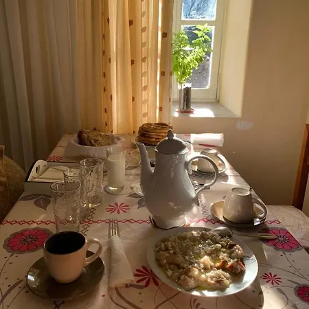 Lori's Traditional House Maison d'hôtes *