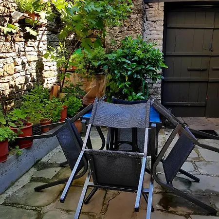 Lori's Traditional House Gjirokastër