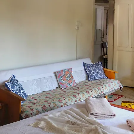 Maison d'hôtes Lori's Traditional House