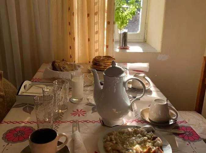 Lori's Traditional House Vendégház *